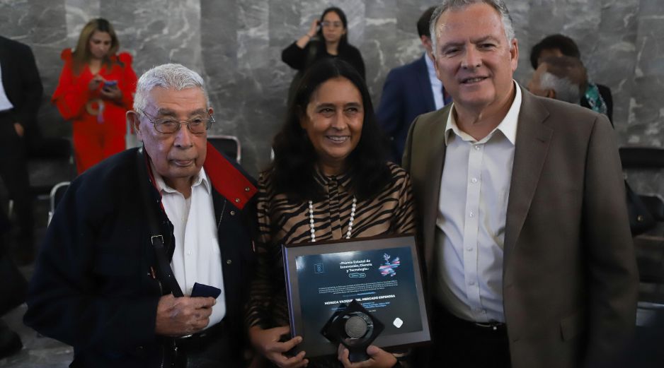 En la máxima categoría “Mérito al Desarrollo Científico-Tecnológico” se premió a la doctora Mónica Vázquez del Mercado. EL INFORMADOR / C. Zepeda