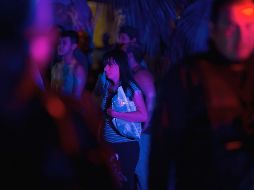 La noche del domingo pasado, al salir de un bar del boulevard La Marina, Jesús Miguel y la joven Estefanía 