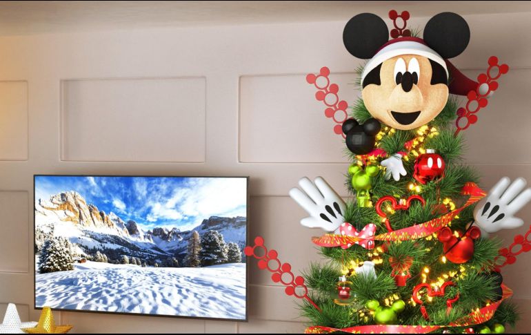 Los clásicos estilos de decoración con un toque moderno y las figuras de Mickey Mouse son la combinación perfecta para la decoración esta Navidad. ESPECIAL