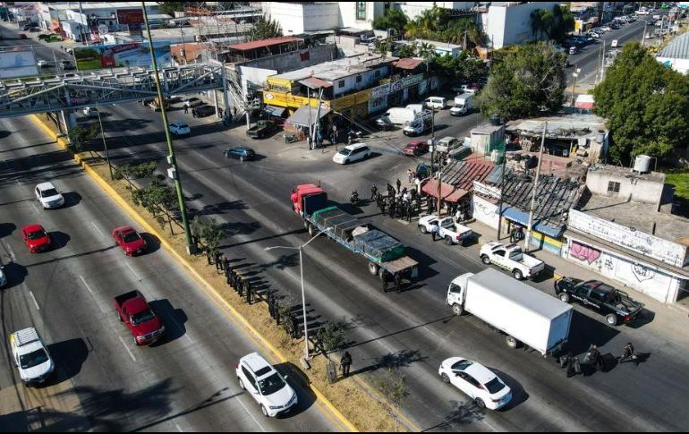 Los motociclistas tenían pensando bloquear López Mateos, a la altura de Camino Viejo a Santa Ana Tepetitlán. EL INFORMADOR / A. Navarro