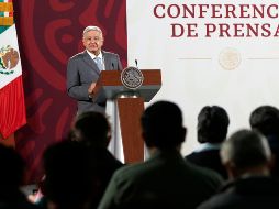 López Obrador rechaza que su propuesta se trate de una muestra del músculo de su movimiento, luego de la marcha del pasado domingo en defensa del INE. EFE / Presidencia de México