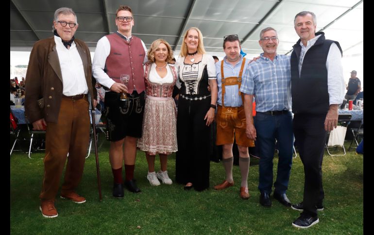 Luis de la Peña, Patricia y Marc Budenz, Heike von der Heyde, Roger Eleutheri, Ernesto Weber y Gerardo Enkerlin. GENTE BIEN JALISCO/Claudio Jimeno