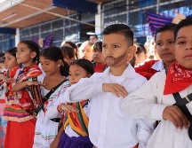 Los alumnos asistieron al evento con trajes típicos de la época. TWITTER/@CitlalliAmaya