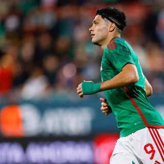 Tata Martino destaca la actuación de Raúl Jiménez ante Suecia