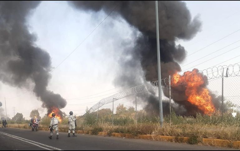 El siniestro se registra en el boulevard Río de los Remedios en la colonia Chamizal. TWITTER / @GN_MEXICO_