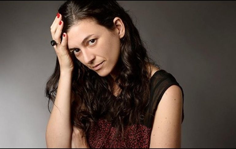 La ganadora recibe 10 mil dólares, una medalla y una estatua de bronce. ESPECIAL