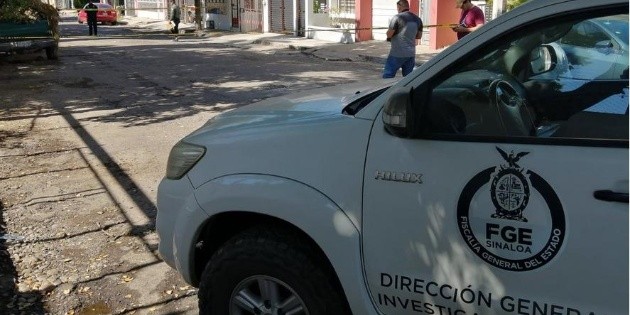 En pleno festival, asaltan a directora de una primaria en Culiacán
