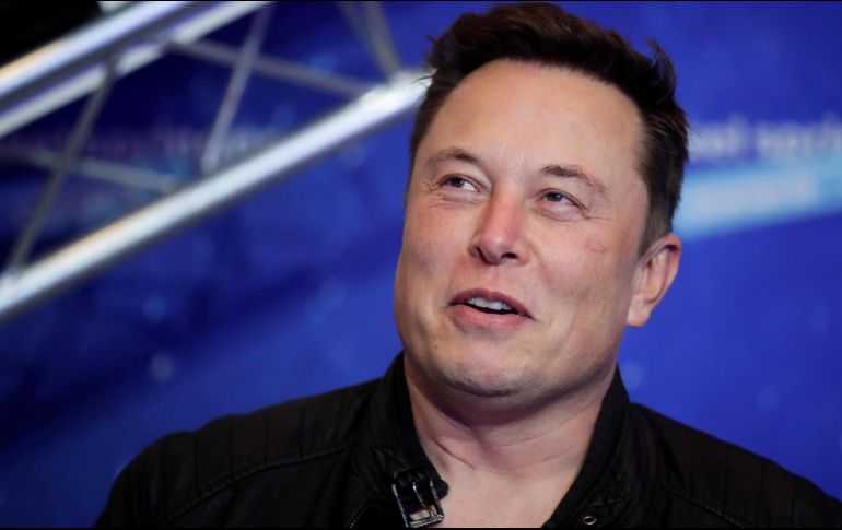 Elon Musk pidió a sus empleados de Twitter comprometerse a trabajar largas jornadas o dejar la empresa. EFE / H. Hanscke