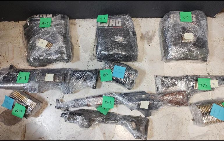 Estas son algunas de las armas que aseguraron elementos del Ejército en días pasados. ESPECIAL /