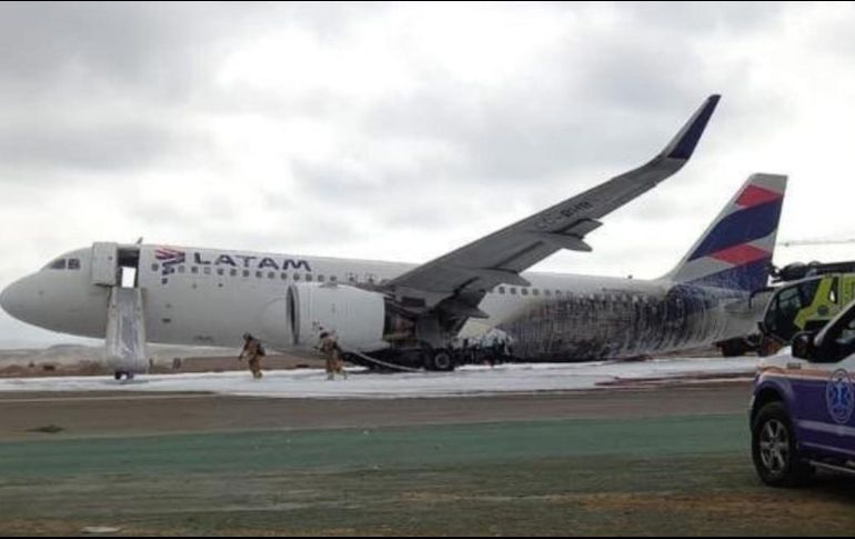 Según los bomberos, la emergencia se registró a las 3:25 de la tarde y se movilizaron a cuatro unidades de rescate. TWITTER/@AlertaMundial2