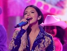 Ángela Aguilar acaparó los reflectores del Latin Grammy por su participación musical durante la ceremonia celebrada en el Michelob Ultra Arena de Las Vegas. AFP / ARCHIVO