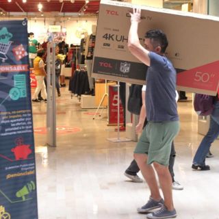 Arrasan con ropa y electrodomésticos en el primer día del Buen Fin 2022