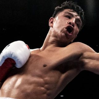 Munguía noquea a Coria