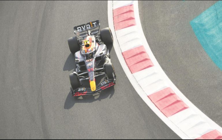 Sergio Pérez tuvo una buena clasificación y parte en la primera fila, solamente detrás de su compañero de equipo Max Verstappen. AP