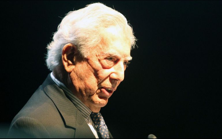 Un día como hoy Mario Vargas Llosa ganó uno de los premios más importantes de México. EL INFORMADOR/ARCHIVO