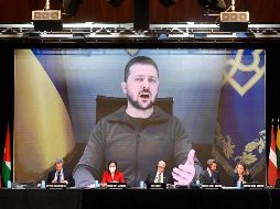 Zelensky pidió que se sigan “intensificando” las sanciones contra Rusia. AFP / O. del Pozo