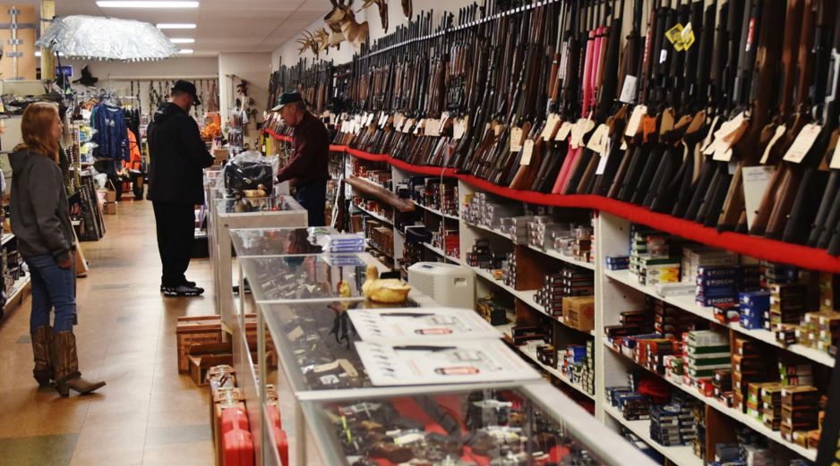 Portar armas es un derecho ciudadano reconocido por la Constitución. AP / ARCHIVO