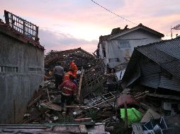 Autoridades dieron cuenta de al menos 700 heridos tras el sismo, pero advirtieron que el saldo podría ser mucho mayor. AP / R. Firmansyah