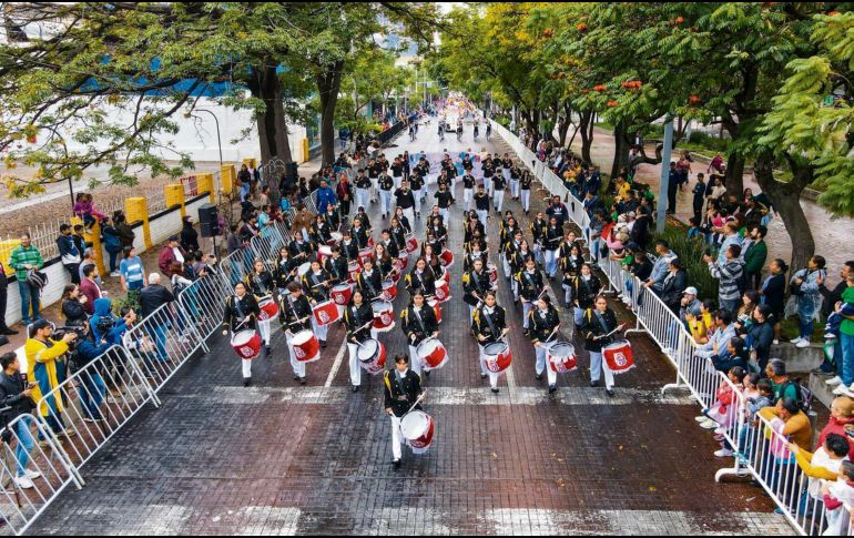 No faltaron los sonidos tradicionales en el desfile. EL INFORMADOR/ A. Navarro