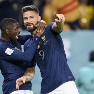 El campeón Francia golea a Australia en cierre de la jornada en Qatar