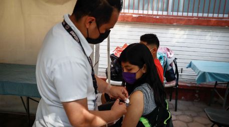 Luego del rezago de vacunas contra el VPH por la pandemia, se ha reanudado la vacunación en secundarias. SUN/ARCHIVO