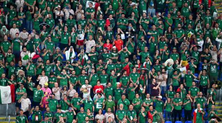 Aficionados mexicanos, durante el partido contra Polonia en el Estadio 974 de Qatar. Es la segunda medida de este tipo que toma la FIFA después de la que aplicó contra Ecuador el martes. AFP / K. Kudryavtsev