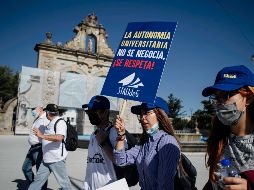 En la pasada megamarcha de la UdeG, también denunciaron un boicot por parte de autoridades estatales, al impedir el paso de varios autobuses. EL INFORMADOR / ARCHIVO