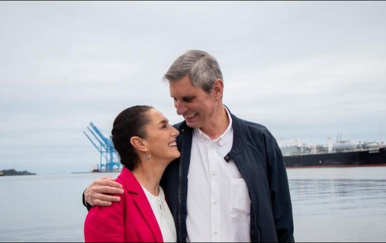 Claudia Sheinbaum, anunció su compromiso con Jesús María Tarriba Unger. ARCHIVO