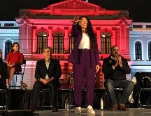 El rector de la Universidad de Guadalajara, Ricardo Villanueva, tomó protesta a la nueva dirigencia de la FEU este miércoles. EL INFORMADOR/A. Camacho