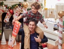 Esta comedia navideña es dirigida por Mark Alazarki, producida por Perro Azul y se estrenará internacionalmente en Netflix el 20 de diciembre. ESPECIAL /