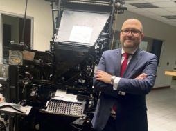 Luis Campos Carriedo recomienda a los alumnos, además de dedicarse al estudio, imprimir en lo que hacen pasión, perseverancia y constancia.