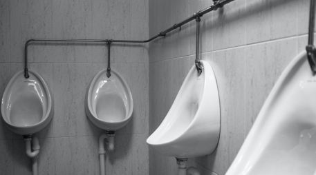 Por el momento no está planeado vender los urinales al público en general hasta realizar más pruebas. ESPECIAL/Foto de Help Stay en Unsplash