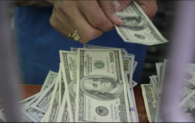 Este viernes 25 de noviembre el tipo de cambio promedio a la compra del dólar verde en México es de 18 pesos con 58 centavos. EL INFORMADOR/ ARCHIVO