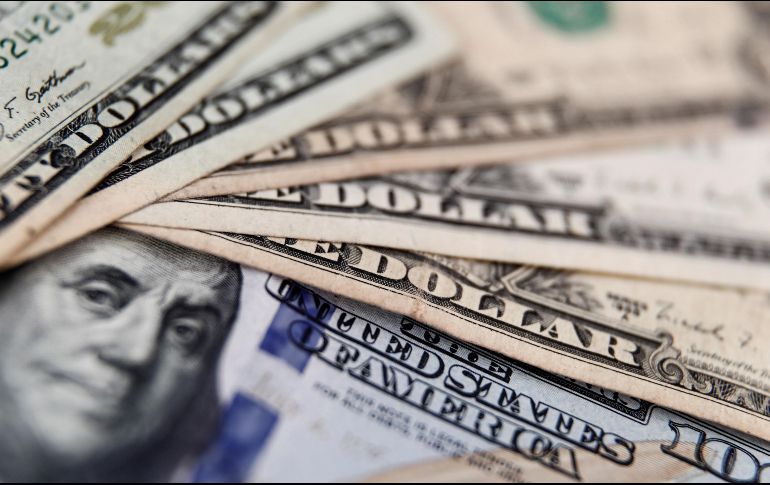 El primer trimestre del año en curso, México recibió 15 mil 462 millones de dólares en remesas. EFE / ARCHIVO