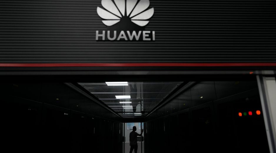 Determinan que los equipos de Huawei Technologies y ZTE representen un 