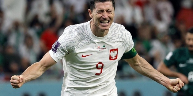 Polonia derrota a Arabia Saudita y sigue con vida en el Mundial