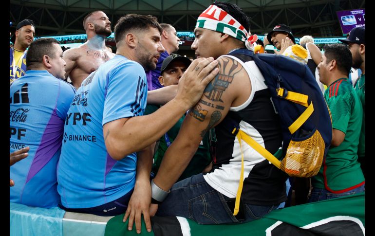 Aficionados de México y Argentina se dan cita en el estadio Lusail como parte del Grupo C de Qatar 2022. EFE / R. Jiménez