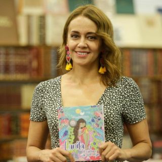 FIL 2022: Minerva Almazán presenta su libro "El nidito de mamá"