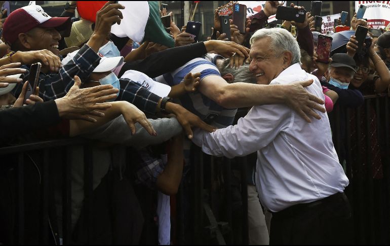 El politólogo afirmó que afianzar su papel como máximo exponente del partido Morena le dará a López Obrador la posibilidad de ser el elector definitivo del candidato a la presidencia de la República para el año 2024. AFP / C. Cruz