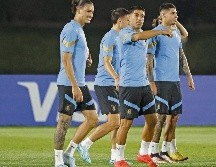 Luis Suárez  (centro) y el ataque uruguayo quedaron a deber en el debut frente a Corea del Sur y hoy tendrán una prueba todavía más complicada. EFE/ R. Jiménez