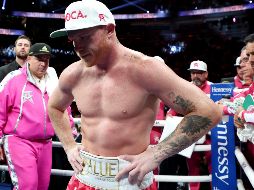 Canelo Álvarez ha recibido un buen número de respuestas respecto a este tema, pues las opiniones están divididas entre quienes apoyan la teoría del pugilista y los que no. AFP / ARCHIVO
