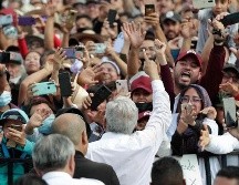 Miles de personas, entre ellas famosos, asistieron a la marcha de López Obrador. SUN/D. S. Sánchez