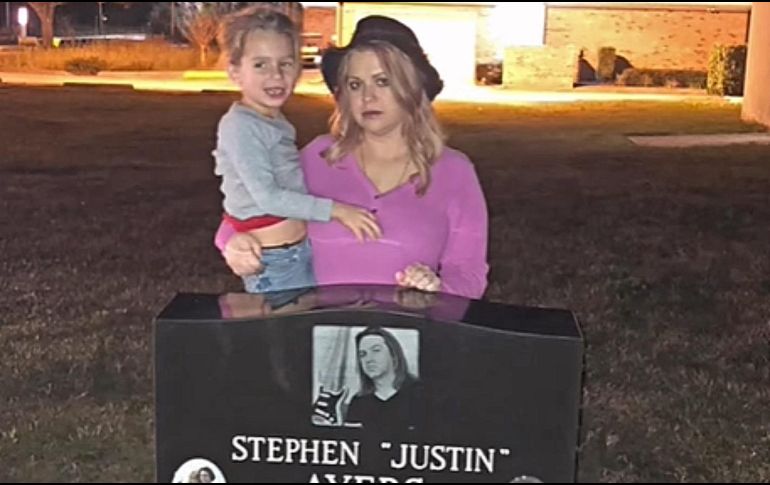 Mujer cuenta la historia sobre el asesinato de su esposos y genera polémica en redes sociales. INSTAGRAM/@thesingingwidow