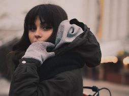 Moda: 5 abrigos básicos para tus looks de invierno. UNSPLASH/Oleg Ivanov