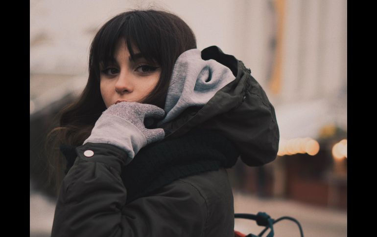 Moda: 5 abrigos básicos para tus looks de invierno. UNSPLASH/Oleg Ivanov