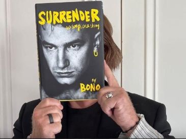 El libro de Bono estará disponible en Latinoamérica está en circulación el próximo año. Especial.
