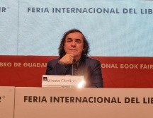 Recapitulando un poco sobre sus orígenes, Cărtărescu, nacido en Bucarest, memoró las complejidades de su niñez destacando que, contrario a lo que algunos pueden pensar sobre Rumania, éste el país más pobre de Europa. EL INFORMADOR / N. Gutiérrez