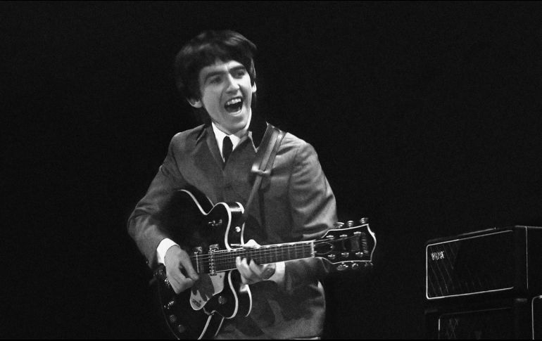George Harrison, guitarrista de los Beatles, falleció un día como hoy. AP/ARCHIVO