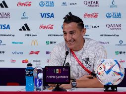 Andrés Guardado confesó que fue él quien intercambió la camiseta con Messi, y pidió calma, solicitó al Canelo entender lo que pasa en los vestuarios después de un juego. EFE / J. Méndez