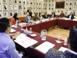 La iniciativa se presentó en abril pasado y que desde entonces se han realizado tres mesas para su revisión con la participación de actores como los jueces especializados en los casos que afectan a menores. EL INFORMADOR / R. Rivas